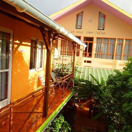 La Villa Mon Tresor Port Mathurin Exterior photo